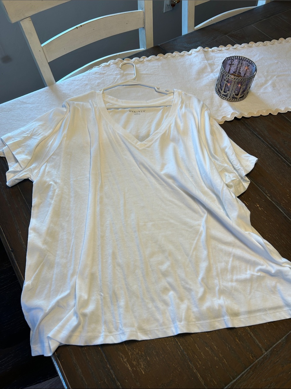 Ava & Viv White V-Neck Tee Top